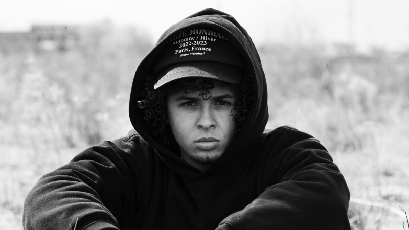YB